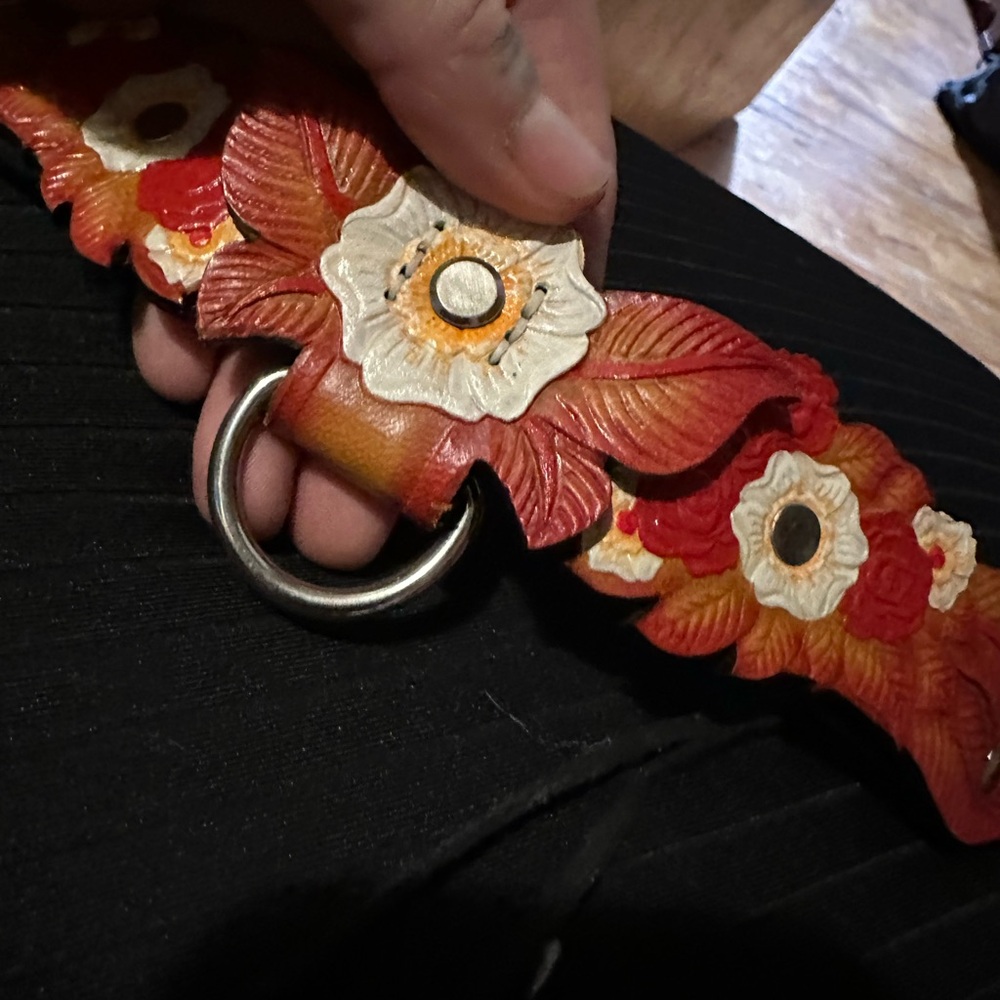 Hand-Tooled Floral Leather choke collar one of a kind! Rare!